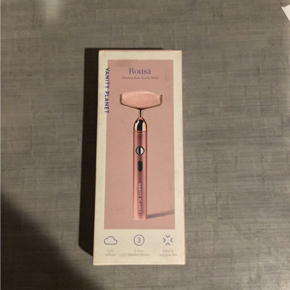 NWT Vanity Planet Rousa Pink Skincare Roller - Picture 1 of 4
